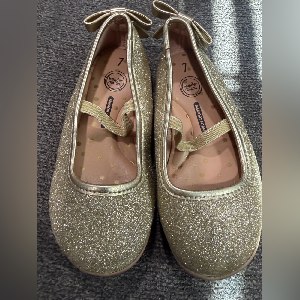 Wonder Nation Toddler Girls Gold glitter ballet flats with bow detail size 7